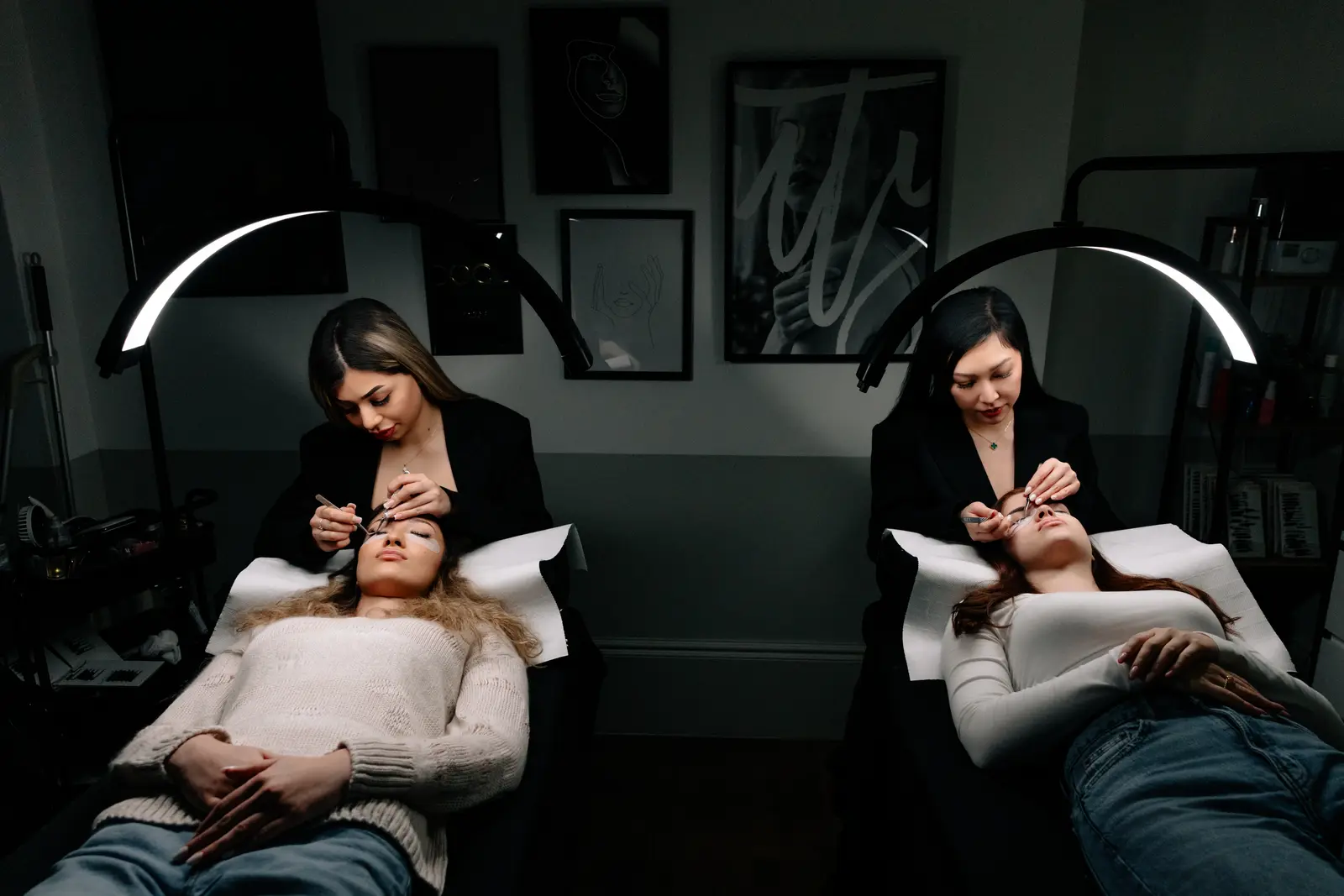 Envy lashes london team at work