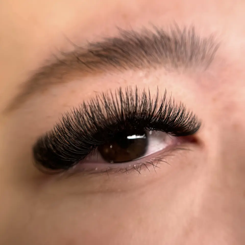 Volume lash set by Envy Lashes London